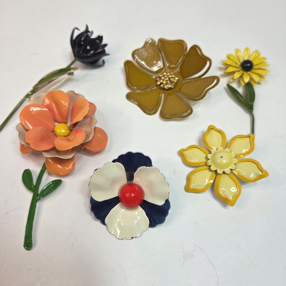vtg 50s 60s 6pc metal enameled flower 3d pin brooch lot retro mcm funky boho Mod